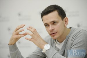 Илья Яшин: Путин хочет статус арабского шейха