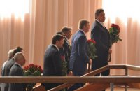 Янукович простился с мэром Енакиево