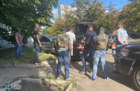 У Дніпрі викрили конвертаційний центр, який щомісяця виводив у тінь пів мільярда гривень держпідприємств
