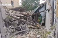 Росіяни атакували з дрона жителя Херсона, який йшов по вулиці