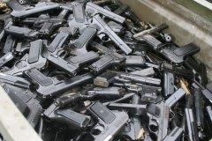 ​Кому споет оружейный барон