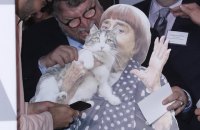 Аньєс Варда надіслала свою картонну фігуру на ланч оскарівських номінантів