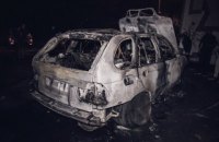 На Троещине BMW на еврономерах подожгли коктейлем Молотова