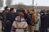 Местные жители сорвали брифинг Садового на свалке в Грибовичах