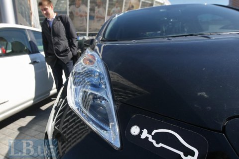 Рада отменила пошлину на ввоз электромобилей, но оставила НДС