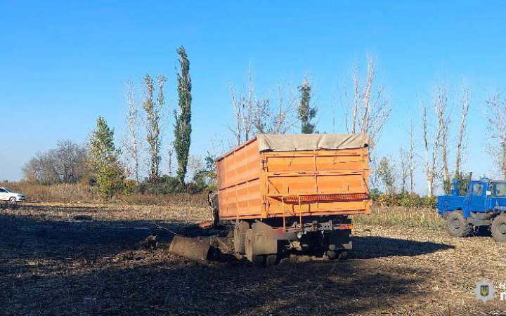 На Харківщині автомобіль підірвався на вибуховому предметі 