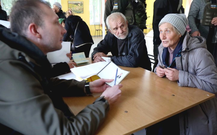 На деокупованих територіях Харківщини жителям почали виплачувати по 1200 грн, - Верещук