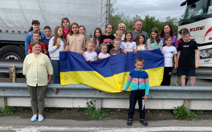 25 дітей Київщини за сприяння Угорщини вирушили в туристичну подорож, - Київська ОВА 