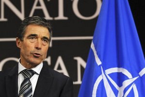 Генсек НАТО у четвер відвідає Україну