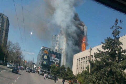 Загорелся 12-этажный дом в Одессе
