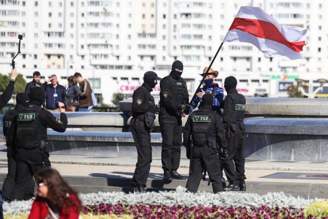 "Ваши действия зафиксированы": МВД Беларуси разослало гражданам СМС с требованием не выходить на протесты