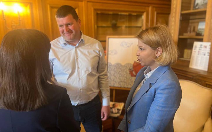 Мер Парижа Анн Ідальго пообіцяла допомогти із відновленням закладів освіти в Ірпені 