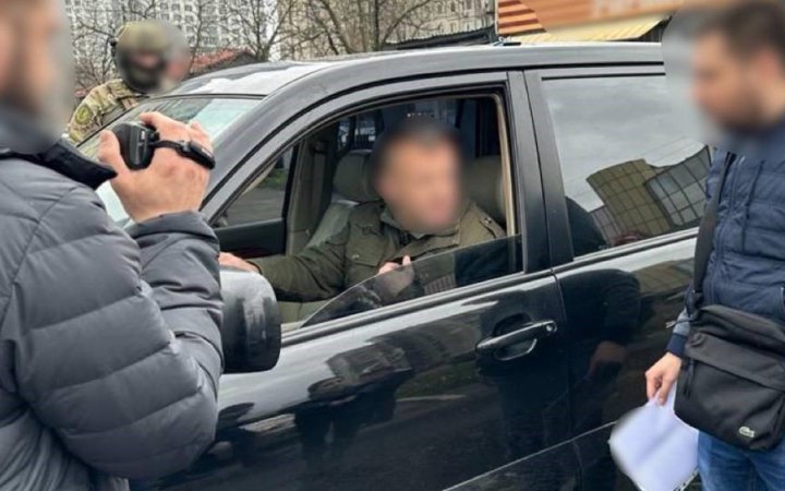 Заступника голови ФПУ спіймали на спробі надання 150 тисяч доларів хабаря, - Офіс Генпрокурора