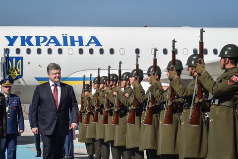 Туреччина передала Україні п'ять мобільних військових шпиталів