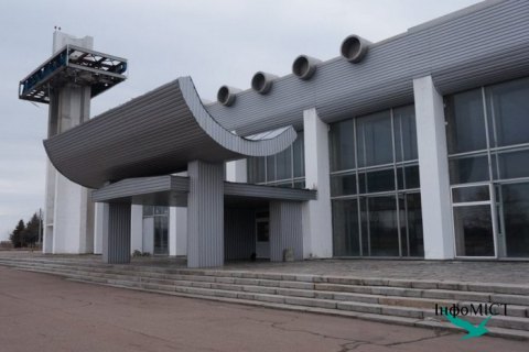 В Черкасском аэропорту продадут срезанный асфальт для погашения долгов по зарплате