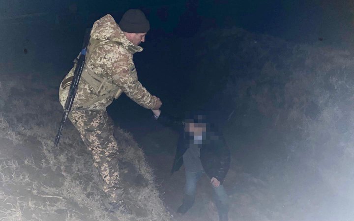 Ухилянт від мобілізації впав у триметровий рів на кордоні з Молдовою
