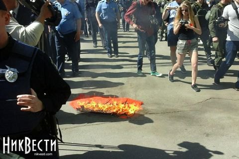 У Миколаєві, Запоріжжі, Харкові відбулися невеликі сутички на акціях до Дня перемоги над нацизмом