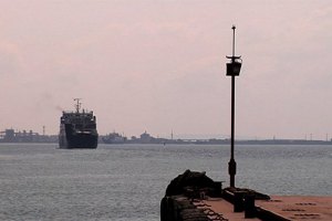 Густой туман парализовал паромное сообщение с Крымом