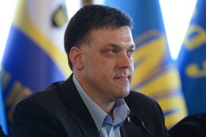 Янукович договорился с Путиным и не хочет в ЕС, - Тягнибок