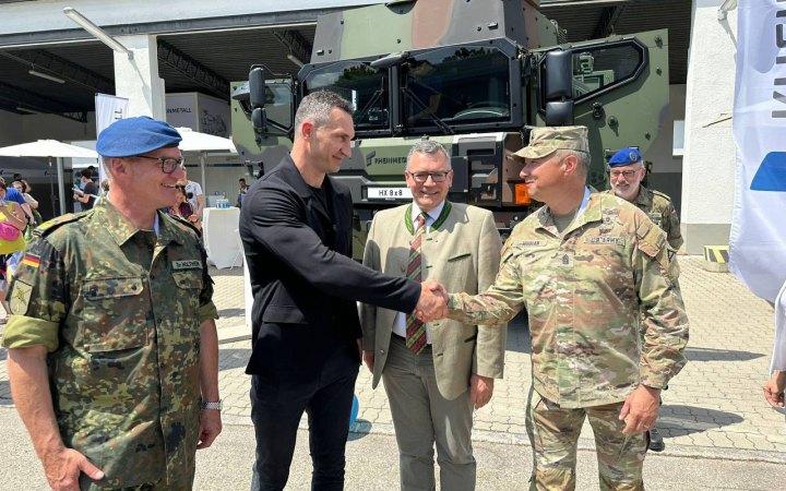 Німеччина продовжить допомагати Україні та надасть необхідне озброєння, зокрема для захисту неба, - Кличко