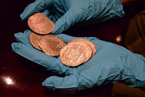 Испания спустя 200 лет вернула себе 17 тонн сокровищ, затонувших в море