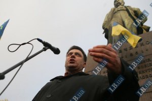 Тягнибок призывает после выборов отправить Януковича в отставку