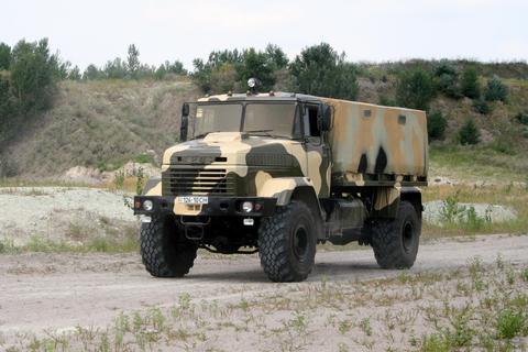 Под Волновахой перевернулся военный "КрАЗ"