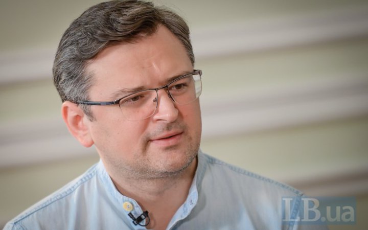 Кулеба і Блінкен обговорили постачання зброї в Україну від США і партнерів 