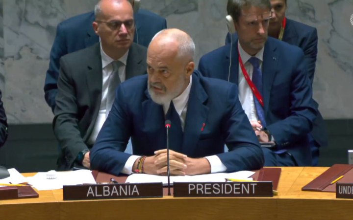 Прем’єр Албанії розкритикував ЄС за підхід до вступу України 