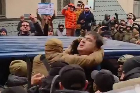 Саакашвили сбежал от СБУ