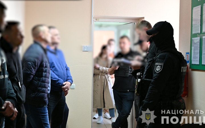 На Київщині посадовці Держпродспоживслужби розробили масштабну корупційну схему при реєстрації сільгосптехніки 
