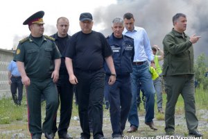 Кіхтенко не останній, кого звільнили за зрив будівництва "Стіни", - Турчинов