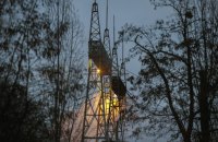 Унаслідок обстрілу Київщини пошкоджено об’єкти інфраструктури, попередньо є постраждалі