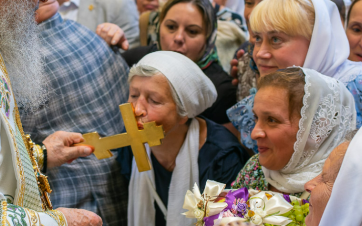 На Житомирщині клірик УПЦ (МП) роздавав вірянам кремлівські «агітки», - СБУ