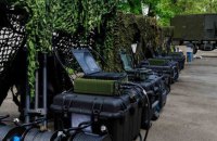 Порошенко передав у війська ще три системи РЕБ «Ай-Петрі»