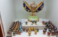 НАЗК опубліковано інформацію про 272 артоб'єкти російського олігарха Вексельберга