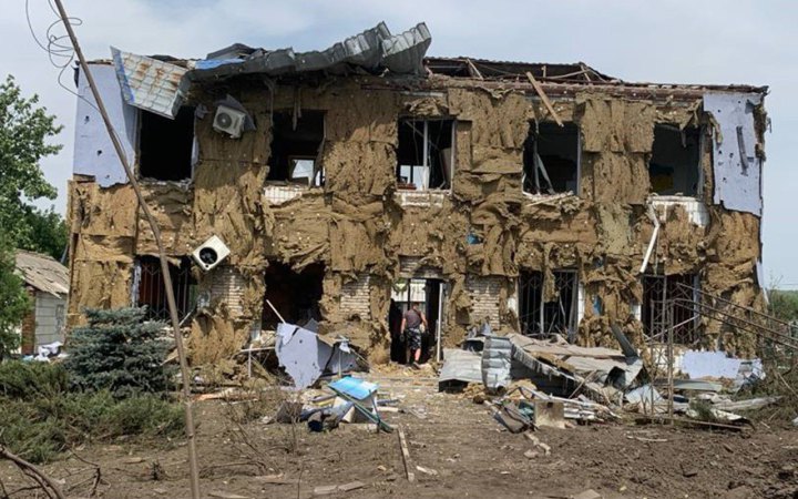 Росіяни скинули три авіабомби на Волноваський район, є загиблі і поранені (оновлено)