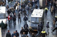 Понад сотню ультрас "Ювентуса" з ножами і палицями заарештували в Амстердамі