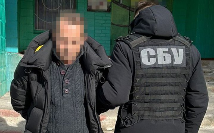 На Кіровоградщині затримали агента РФ, ​який у власному гаражі облаштував "пункт спостереження" за ешелонами ЗСУ 