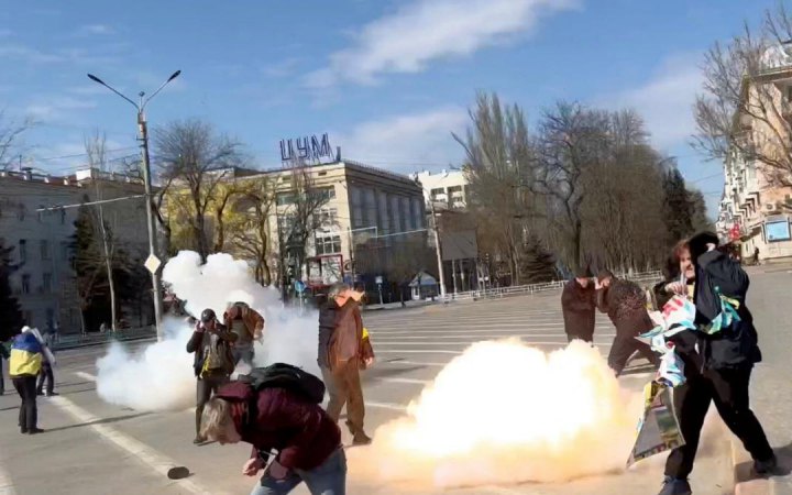Війська РФ влаштують у Херсоні "великий терор", щоб придушити протести, - The Times