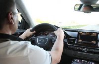 Лукьянов считает, что на автобанах нужно повысить предельную скорость