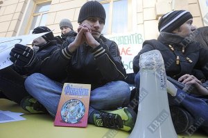 В украинских школах снизилось качество образования, - нардеп 