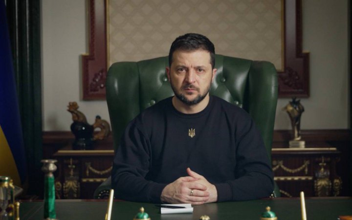 Зеленський провів засідання Ставки: говорили про передову і нові ракетні удари