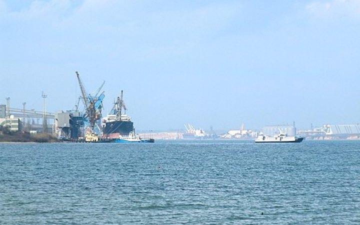 ​АМПУ повідомила про витік олії в порту "Південний" на Одещині внаслідок російських атак