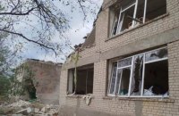 На Харківщині росіяни атакували мікроавтобус і медзаклад, є поранені
