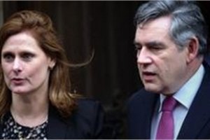 Гордон Браун обвинил The Sun в раскрытии болезни сына 
