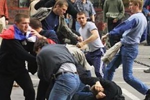 В Баку произошли стычки между фанами Азербайджана и России