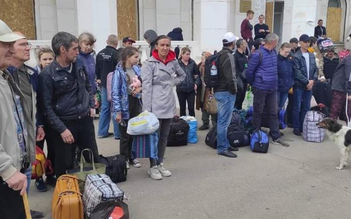 ​Росіяни обстріляли "градами" автобус, який вивозив дорослих і дітей із Сєвєродонецька та Лисичанська, - ОВА