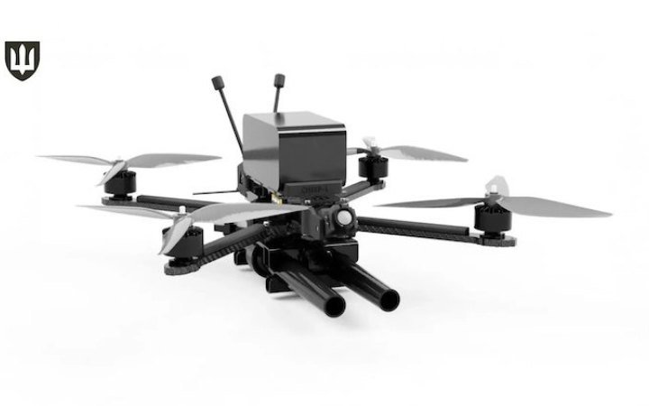 Знищує бомбери і FPV: міноборони допустило до експлуатації дрон, що стріляє по БпЛА патронами зі шротом