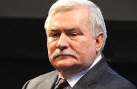 ​Лех Валенса попал в больницу
